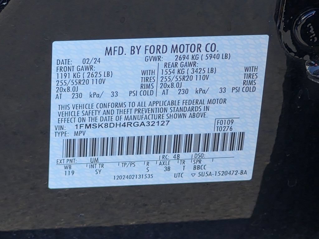 Used 2024 Ford Explorer XLT w/ Equipment Group 202A AWD/4WD image 30