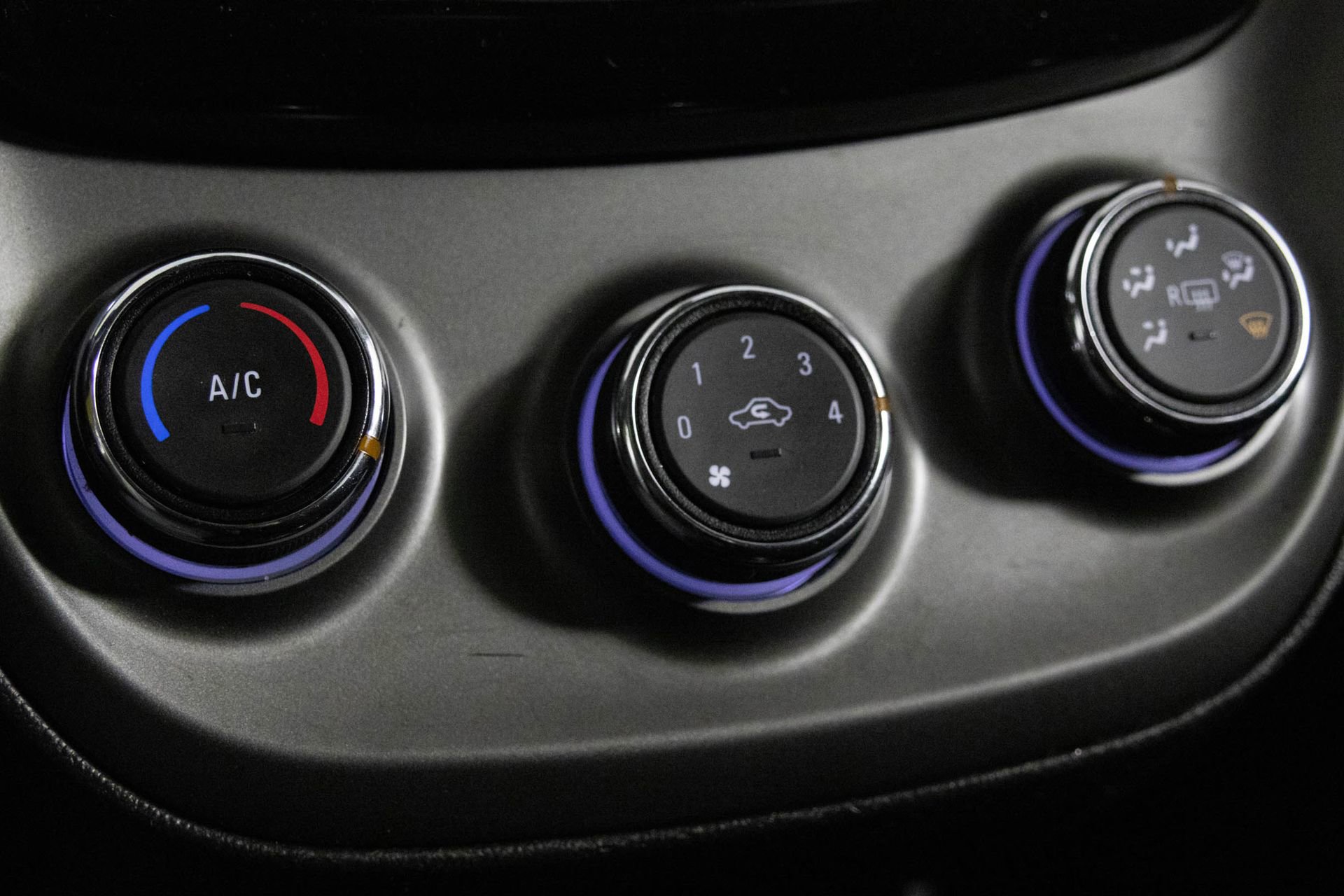 Used 2021 Chevrolet Spark LT w/ Spark Special Edition image 23