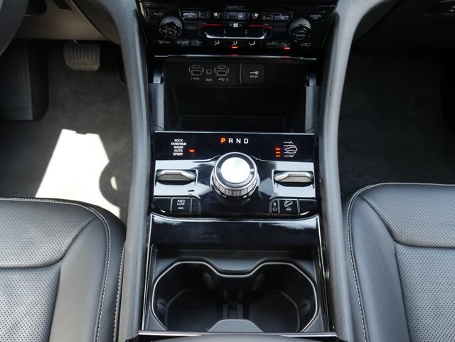 Used 2024 Jeep Grand Cherokee Overland AWD/4WD image 24