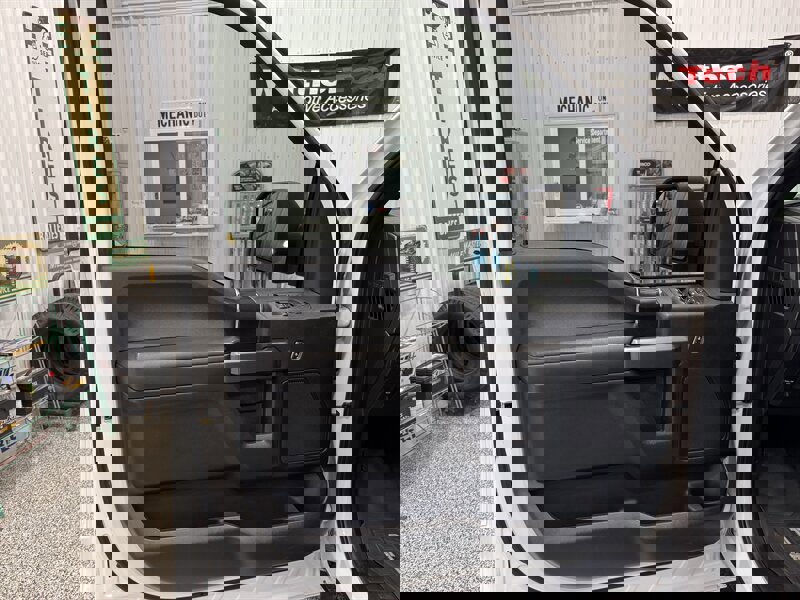 Used 2018 Ford F150 XLT w/ Equipment Group 302A Luxury image 19