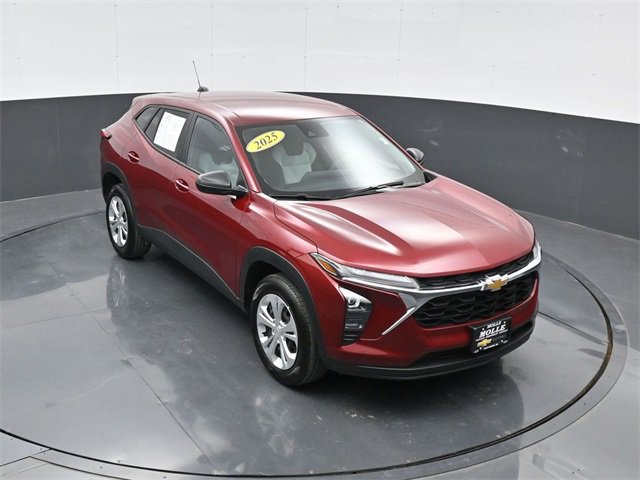 Used 2025 Chevrolet Trax LS