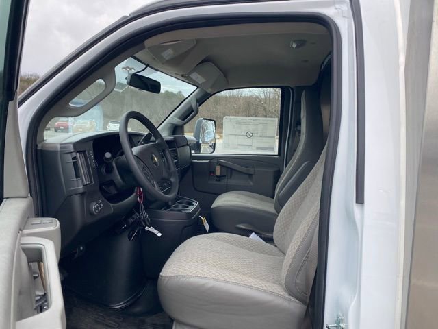 New 2025 Chevrolet Express 3500 w/ Power Convenience Package image 14