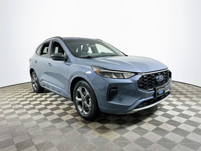 Used 2024 Ford Escape ST-Line w/ Tech Pack #1