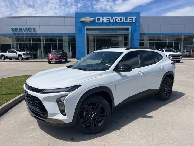 New 2026 Chevrolet Trax ACTIV image 2