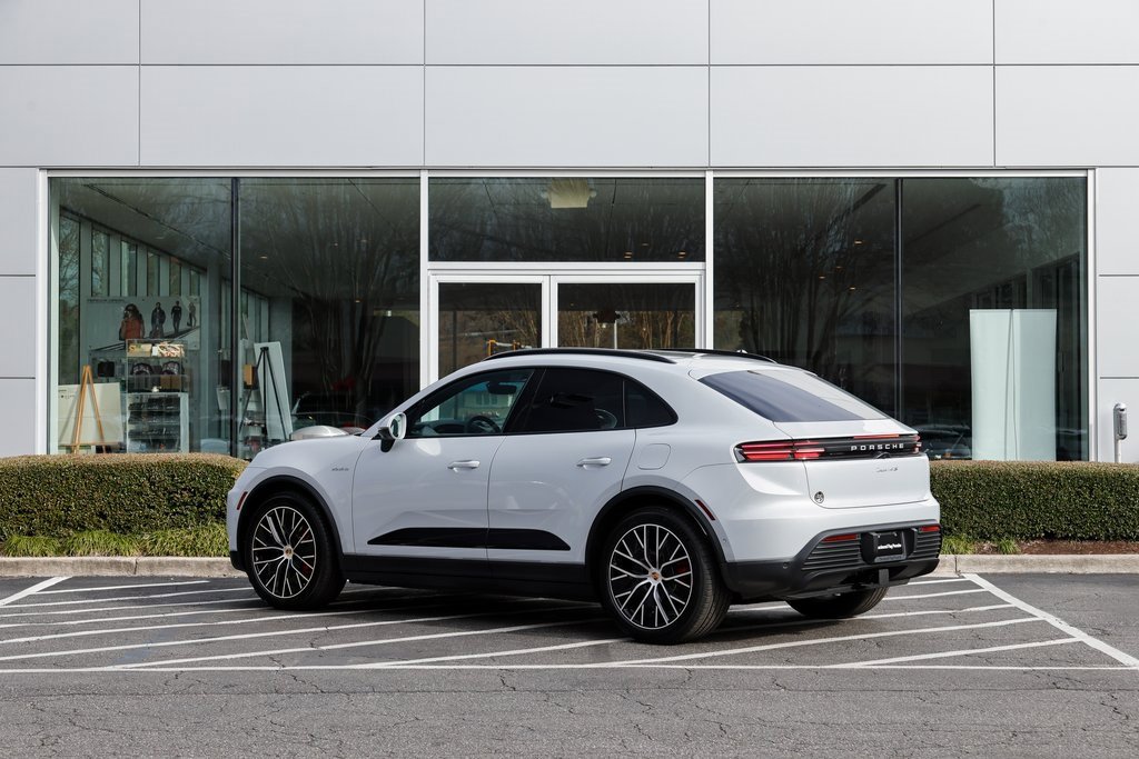New 2025 Porsche Macan 4S Electric image 3