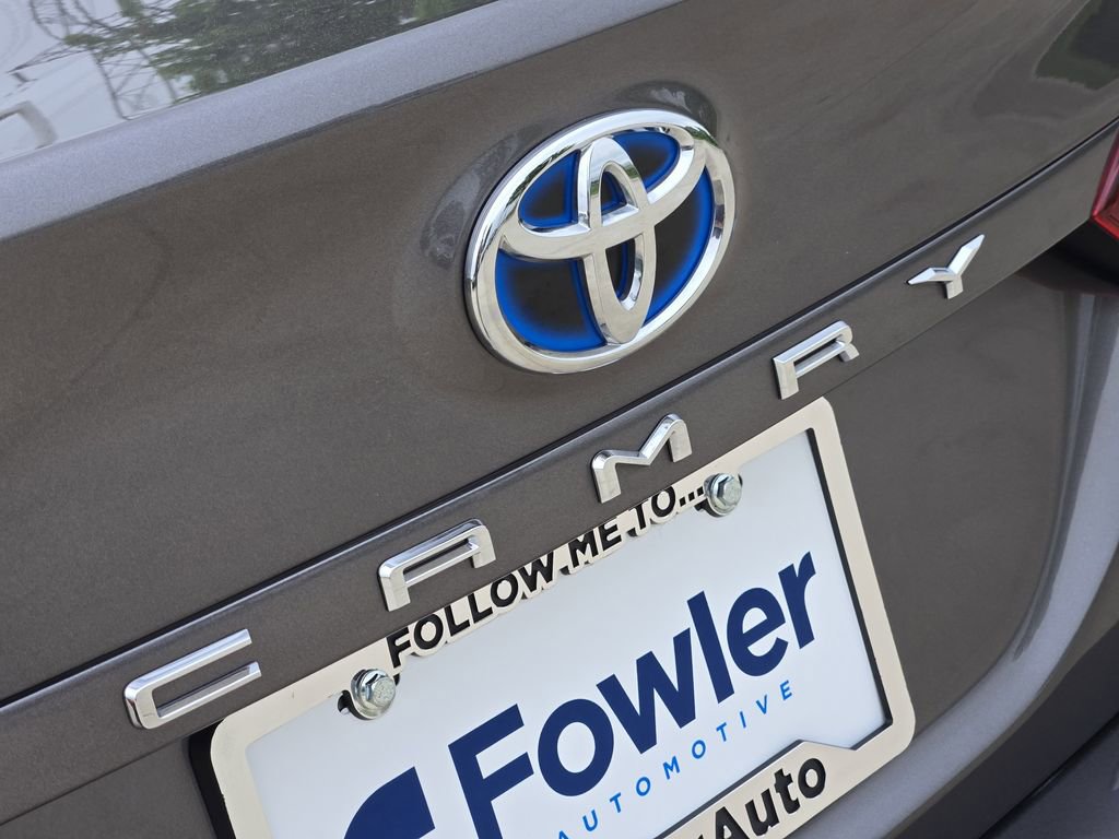 Used 2022 Toyota Camry LE FWD image 9