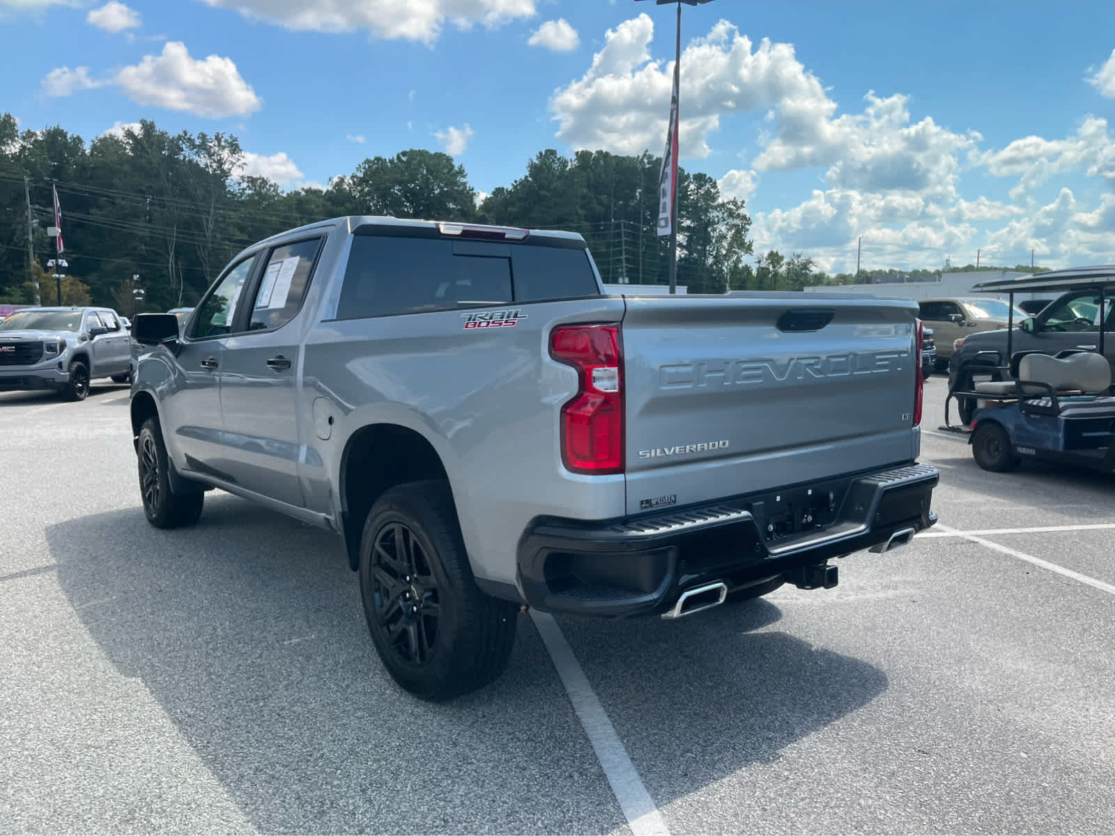 Used 2023 Chevrolet Silverado 1500 LT Trail Boss w/ LT Trail Boss Premium Package AWD/4WD image 7