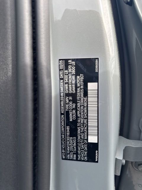 Used 2025 Volvo XC60 B5 Plus AWD/4WD image 28