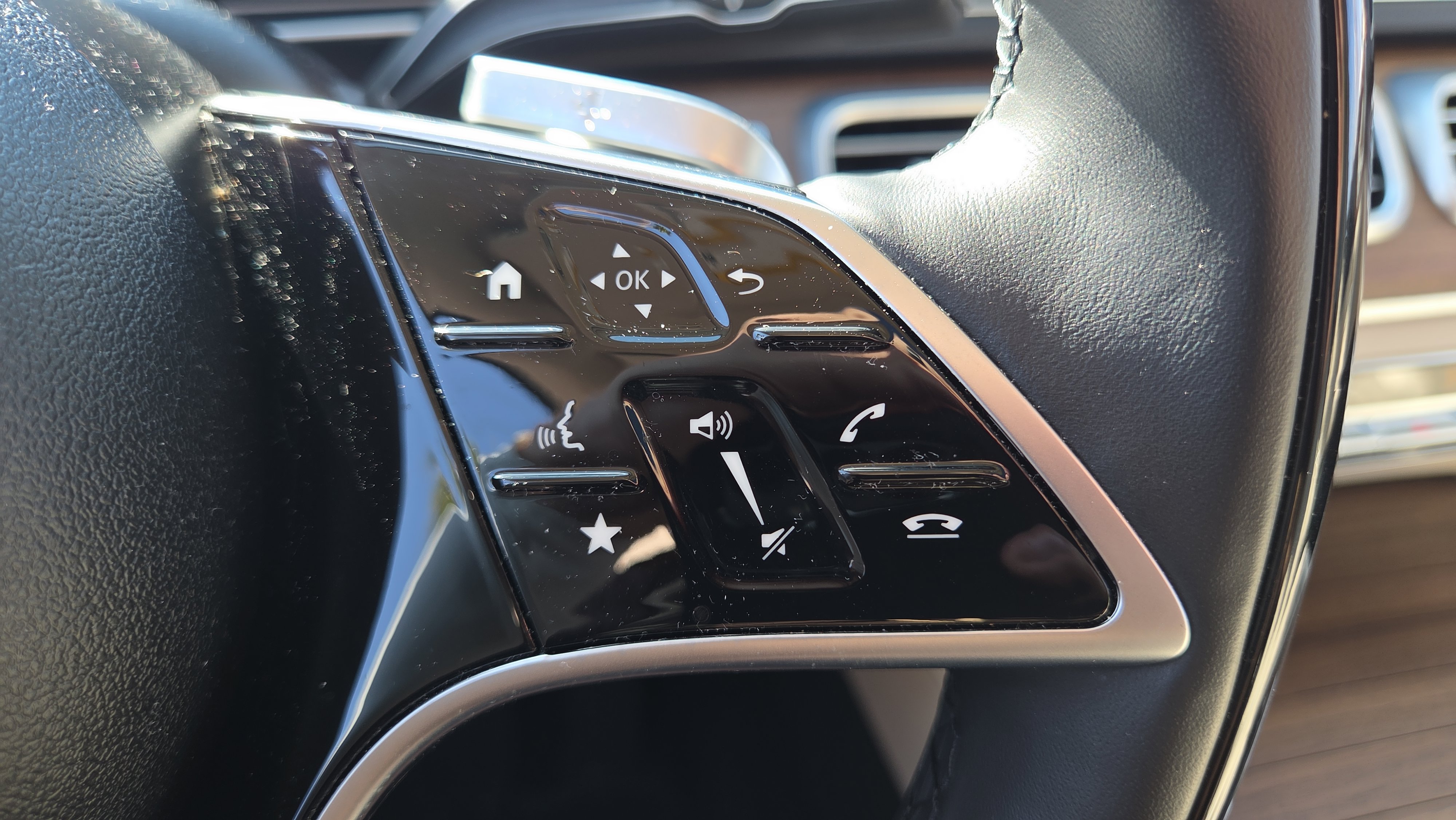 Used 2024 Mercedes-Benz GLE 350 4MATIC image 25