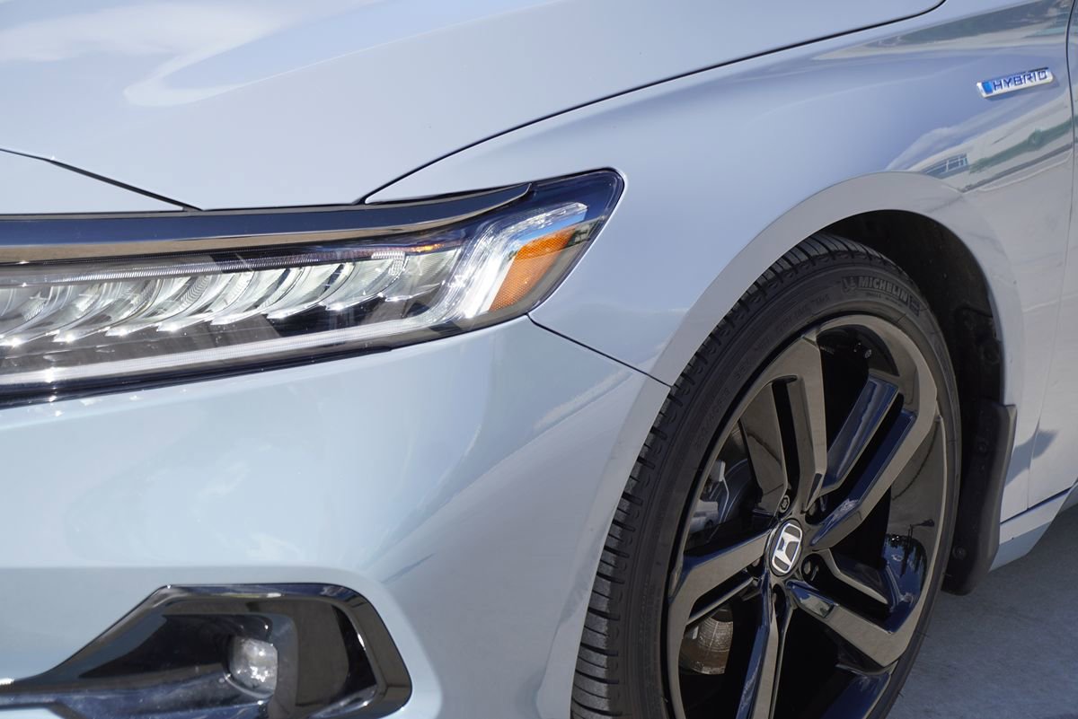 Used 2022 Honda Accord Sport image 2