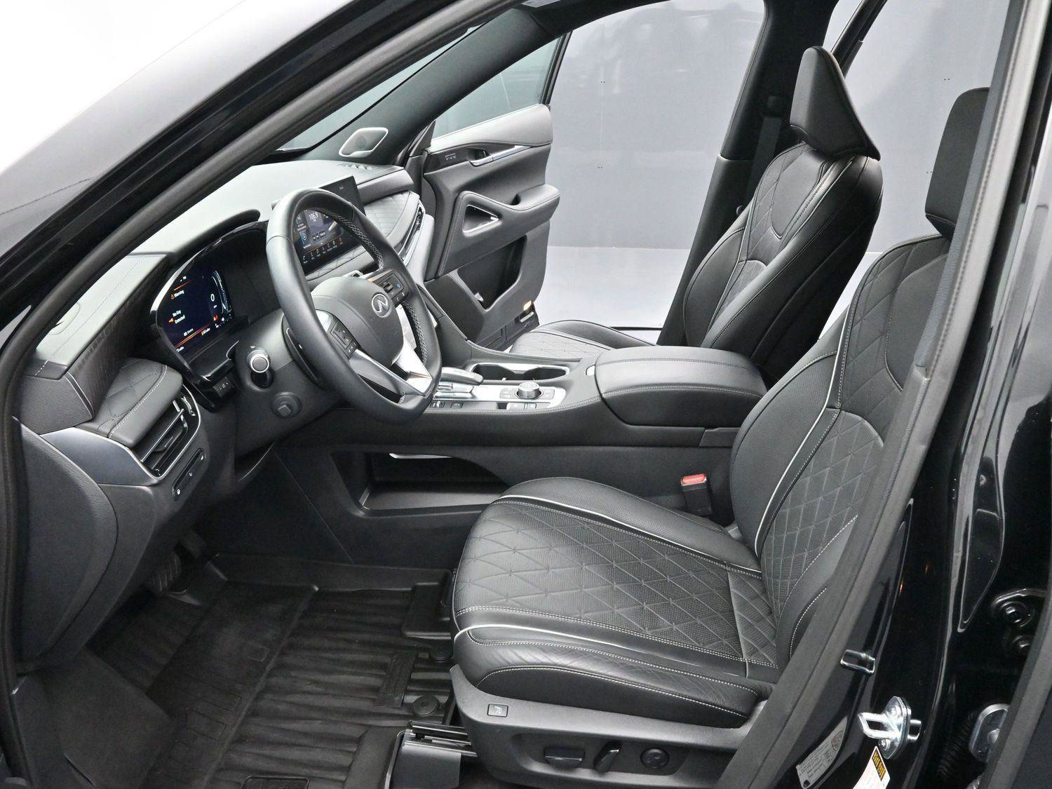 Used 2024 INFINITI QX60 Autograph w/ Cargo Package image 11