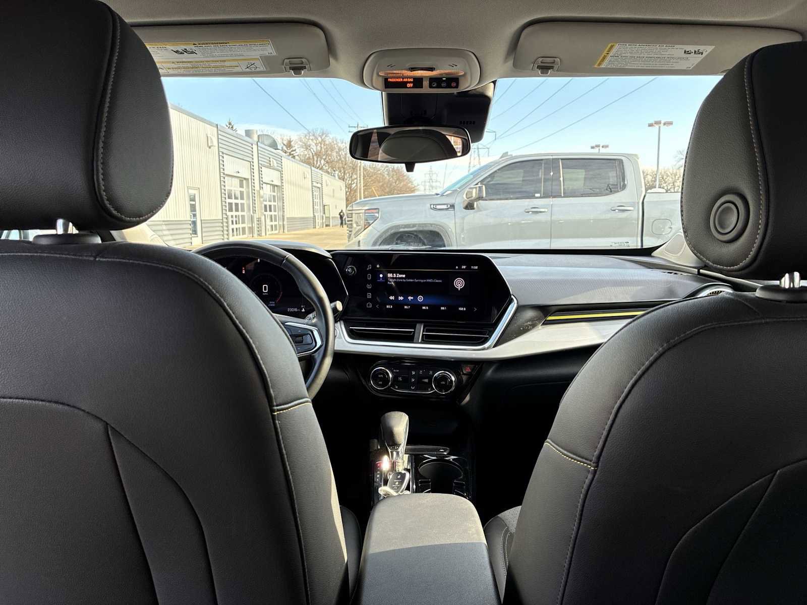 Certified 2024 Chevrolet Trax LT w/ Driver Confidence Package image 19