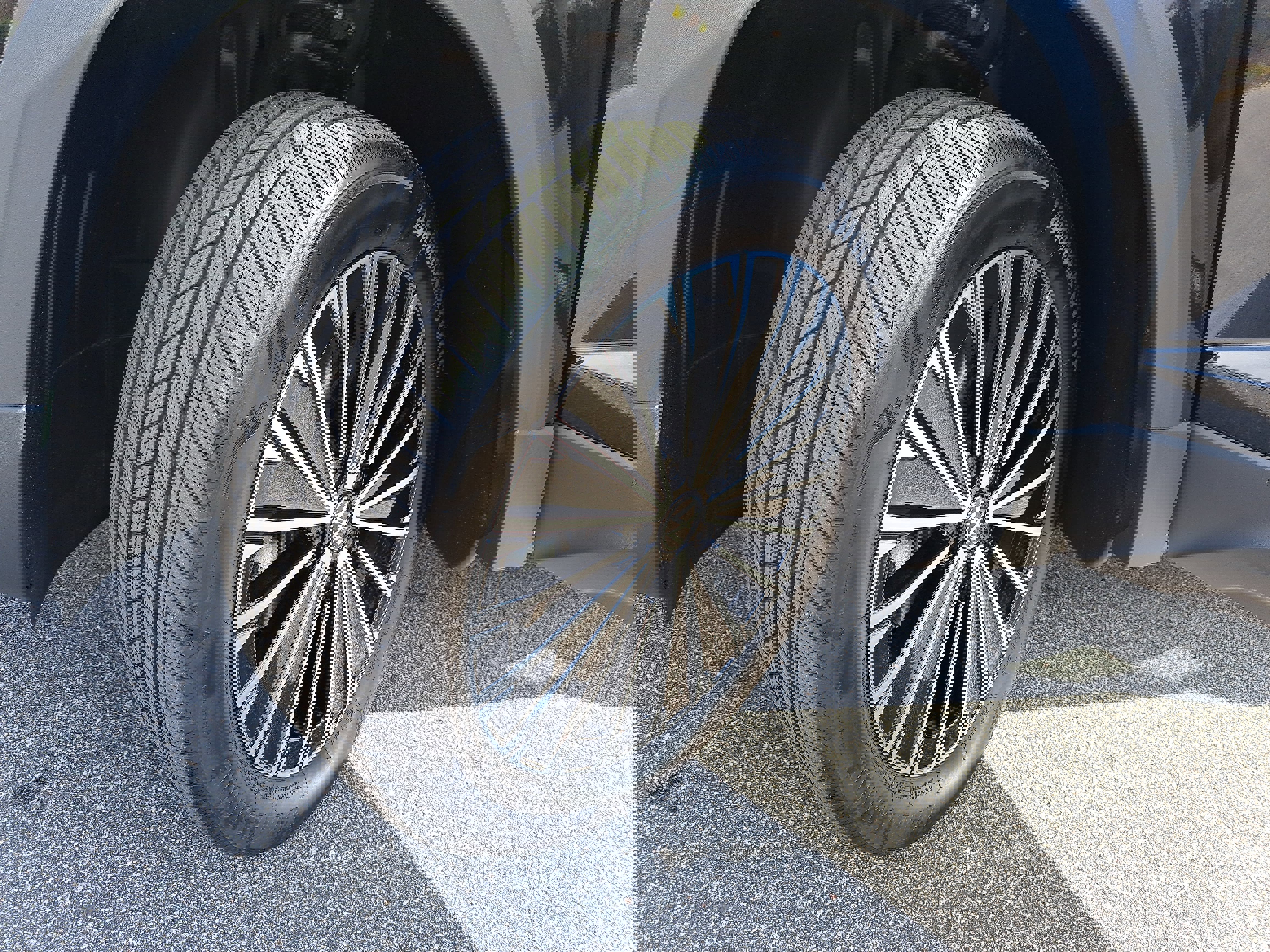 Used 2025 Volkswagen Taos SE w/ Panoramic Sunroof Package image 29