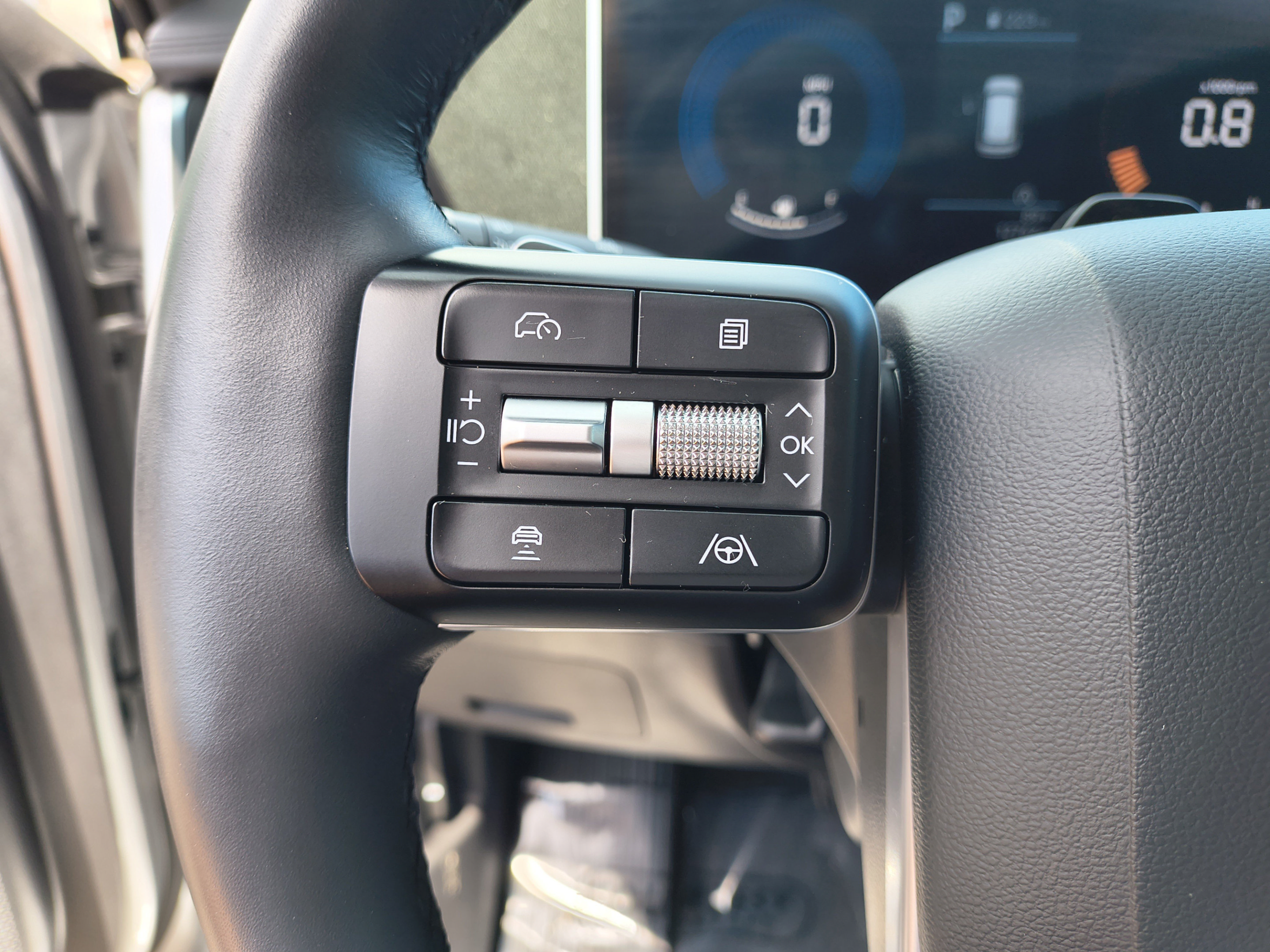 Certified 2025 Hyundai Santa Fe XRT AWD/4WD image 31