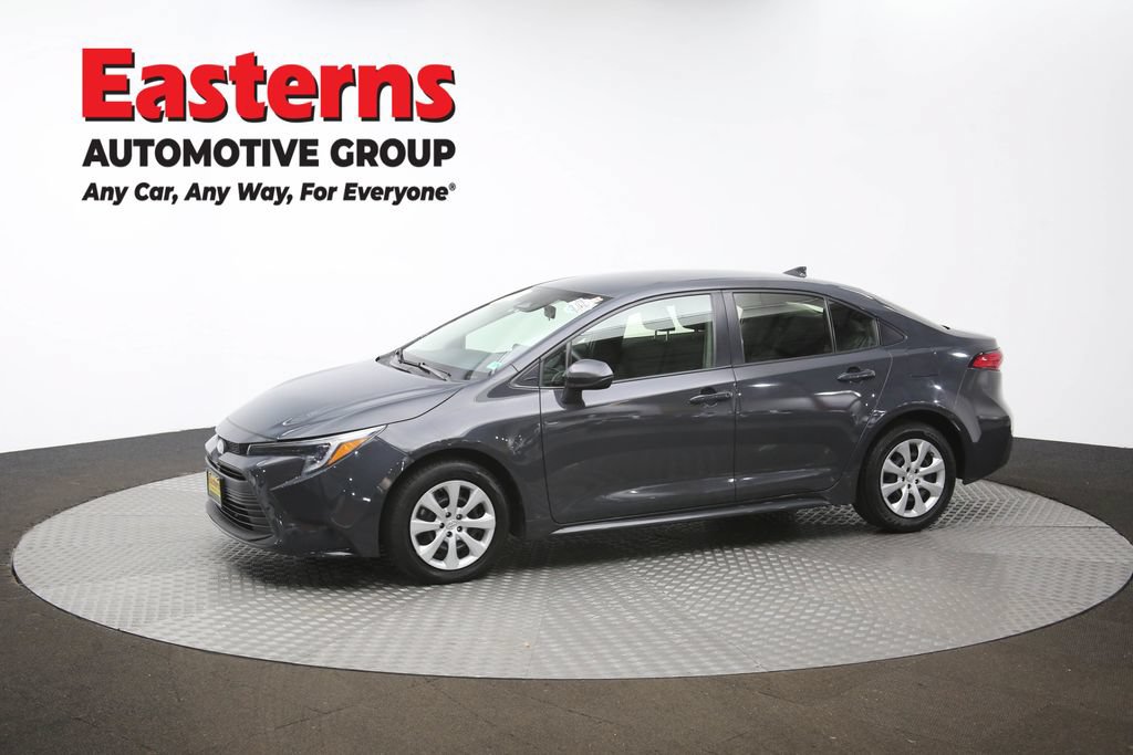 Used 2023 Toyota Corolla LE w/ Carpet Mat Package (TMS) FWD image 57