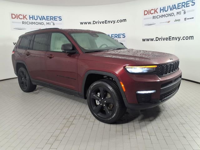 Used 2024 Jeep Grand Cherokee L Limited w/ Luxury Tech Group II AWD/4WD image 3