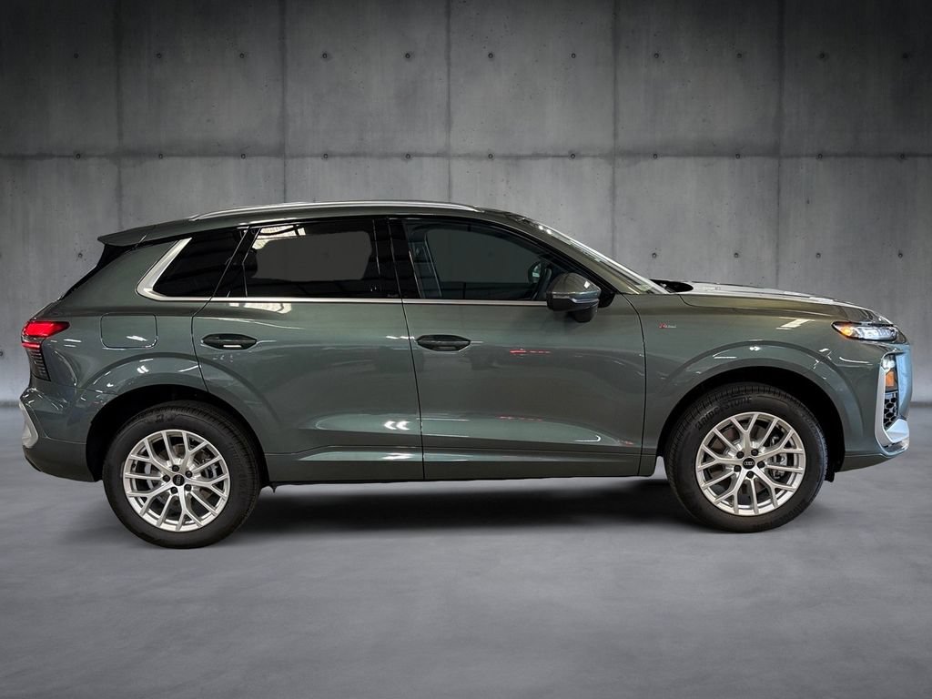 New 2026 Audi Q3 quattro 2.0T AWD/4WD image 6