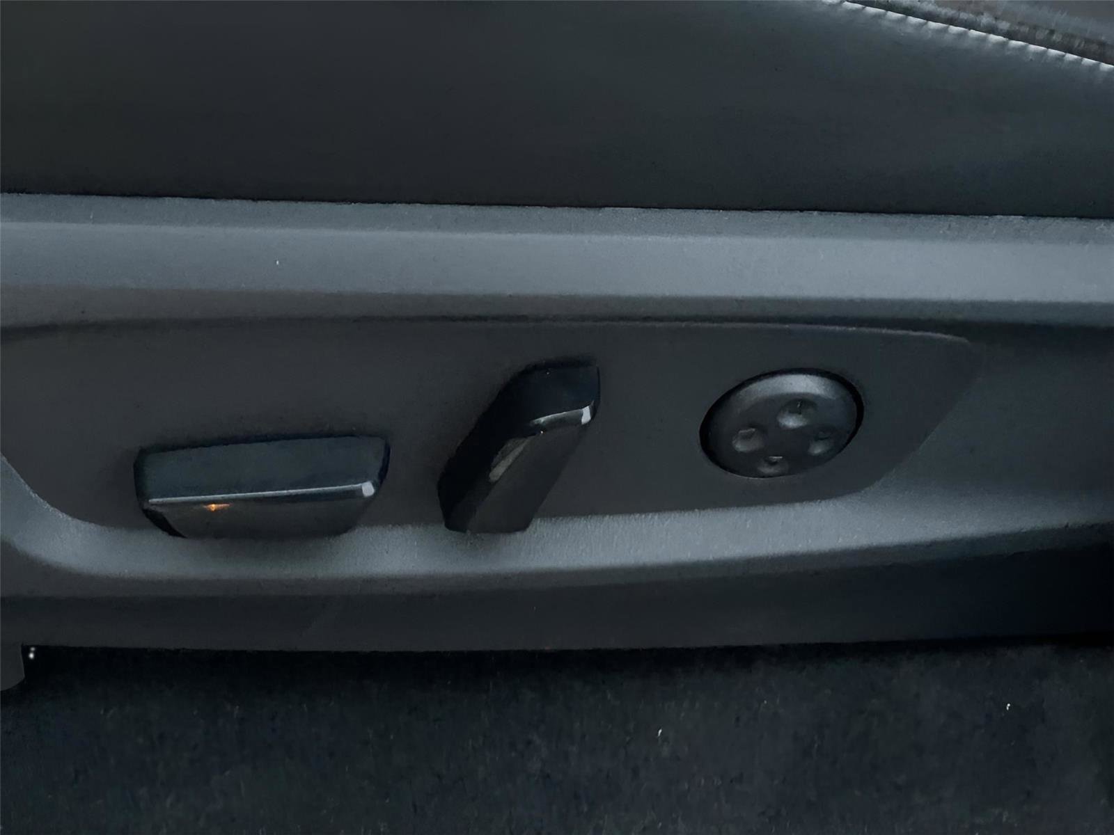 Used 2025 INFINITI QX60 Luxe w/ Lighting Package (N94) image 26