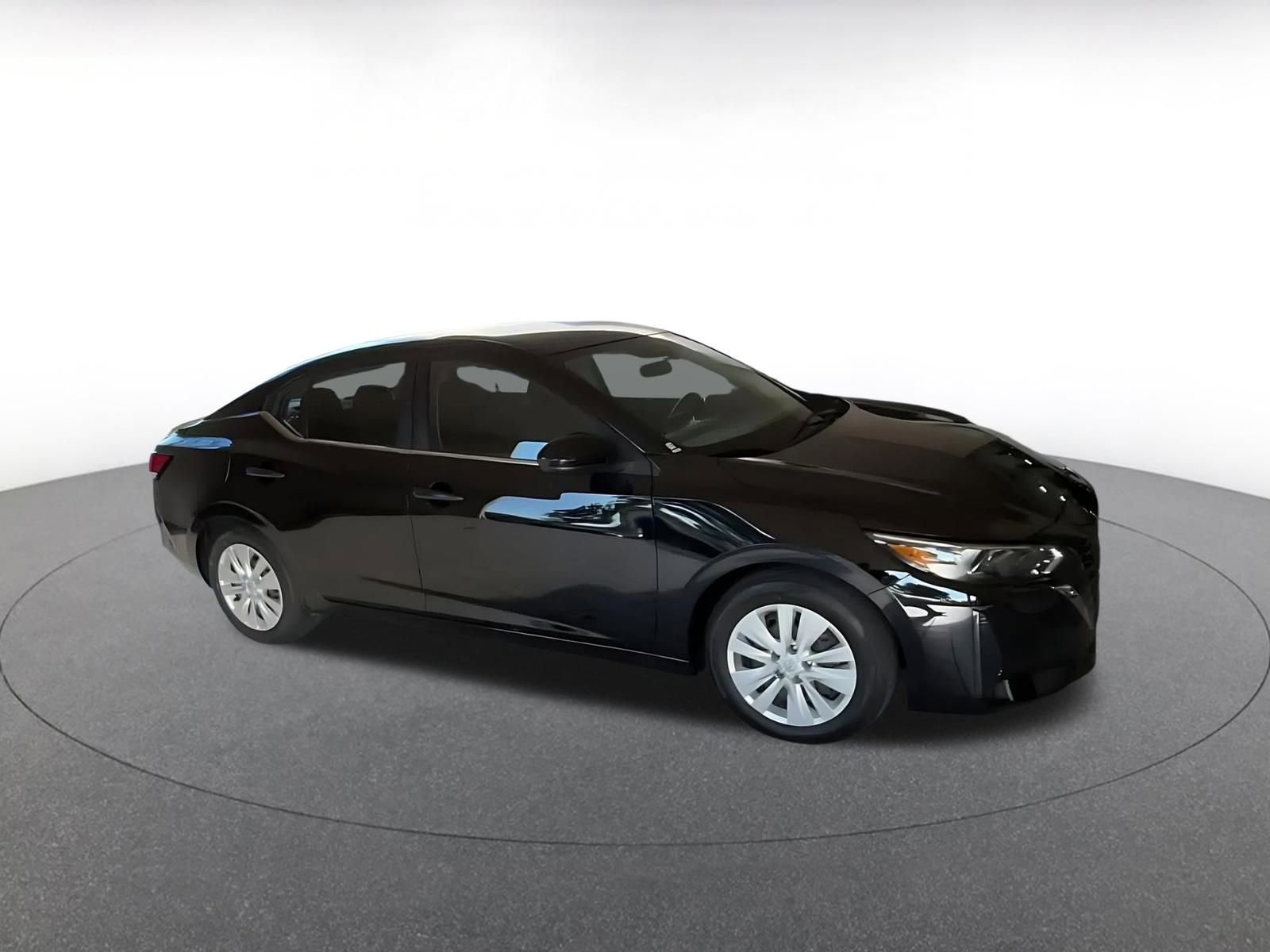 Used 2025 Nissan Sentra S image 2