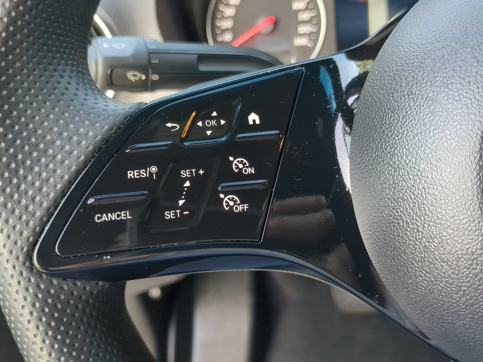 Used 2025 Mercedes-Benz Sprinter 2500 image 63