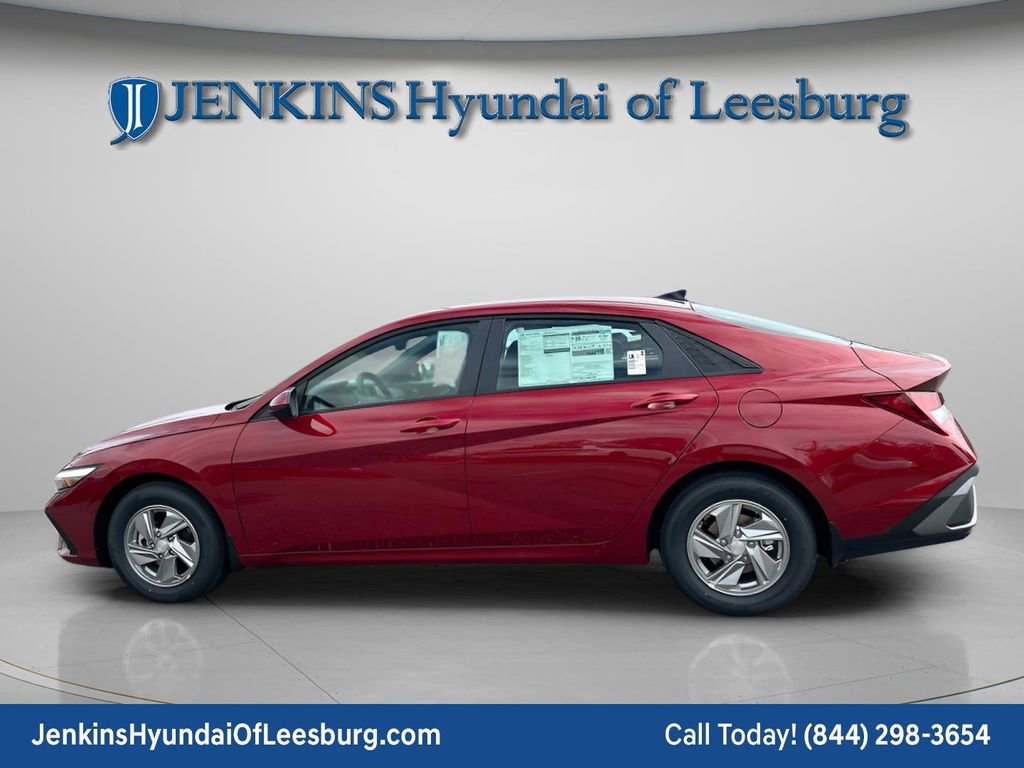 New 2026 Hyundai Elantra SE FWD image 9