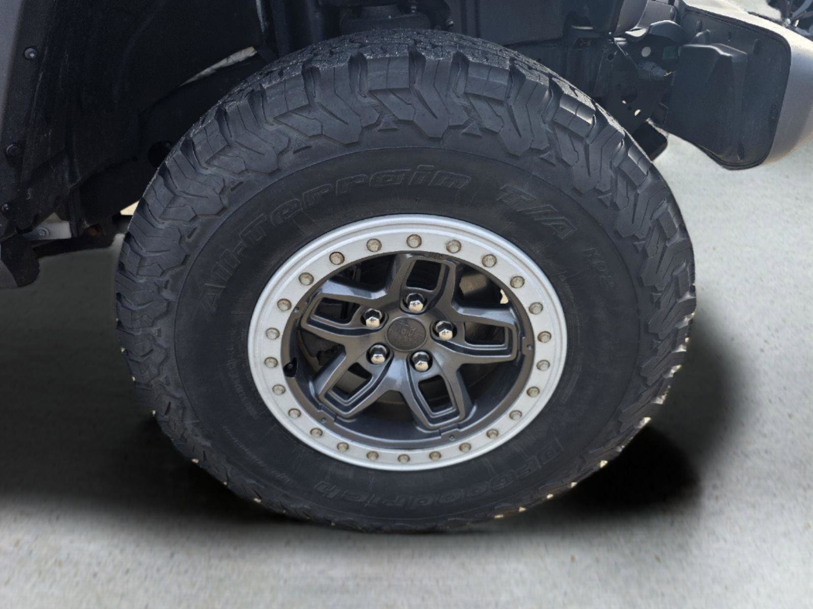 Used 2018 Jeep Wrangler Rubicon w/ Steel Bumper Group image 32