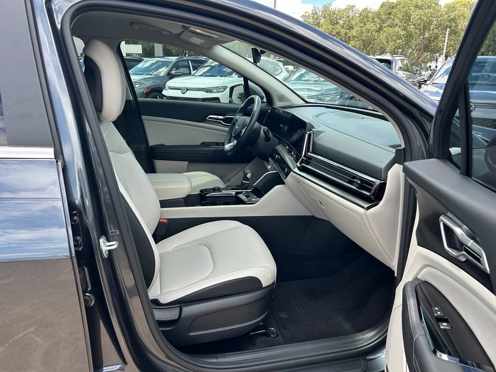 Used 2024 Kia Sportage EX FWD image 33