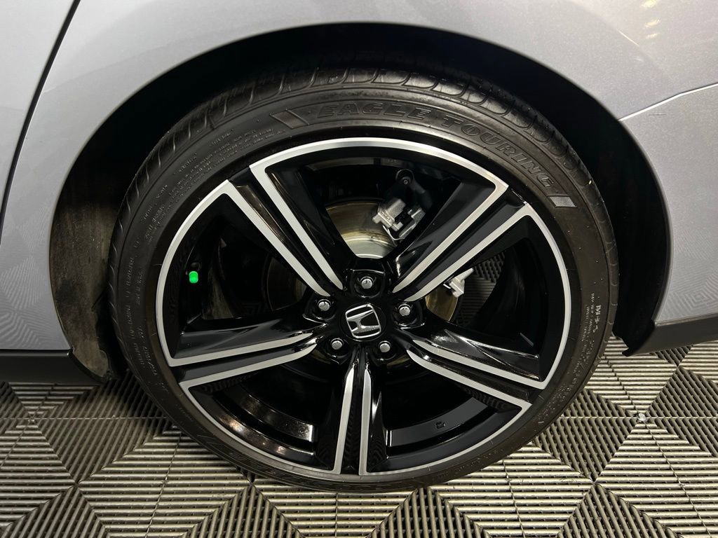 Used 2025 Honda Accord Sport image 11