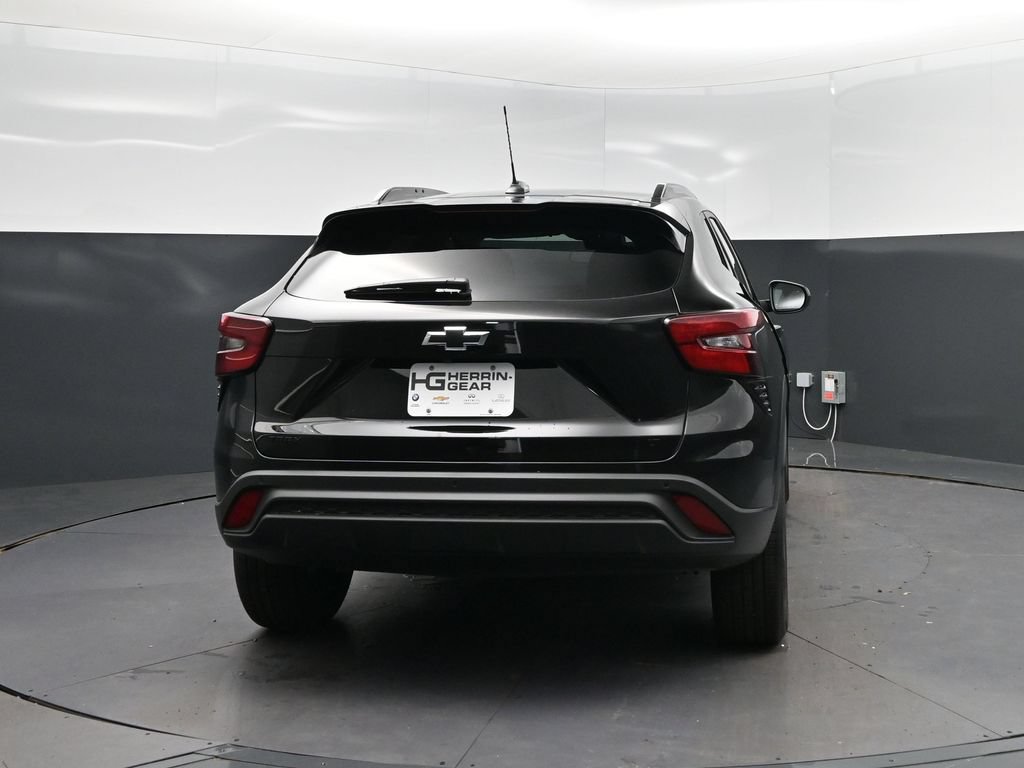 Used 2026 Chevrolet Trax LT w/ Driver Confidence Package FWD image 6