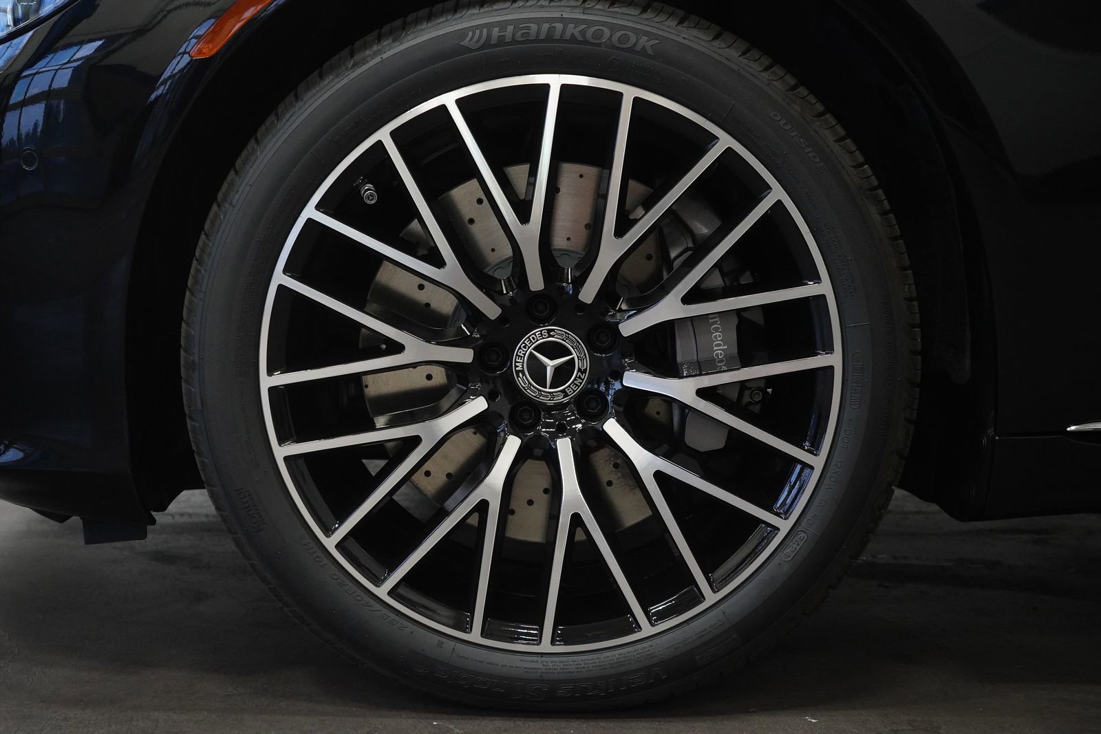 New 2026 Mercedes-Benz S 580 4MATIC Sedan image 13