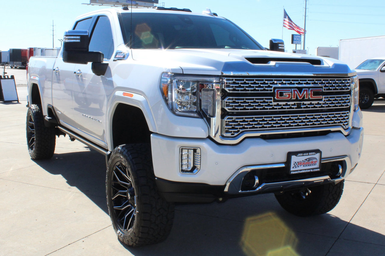 Used 2022 GMC Sierra 3500 Denali w/ Denali Ultimate Package image 10