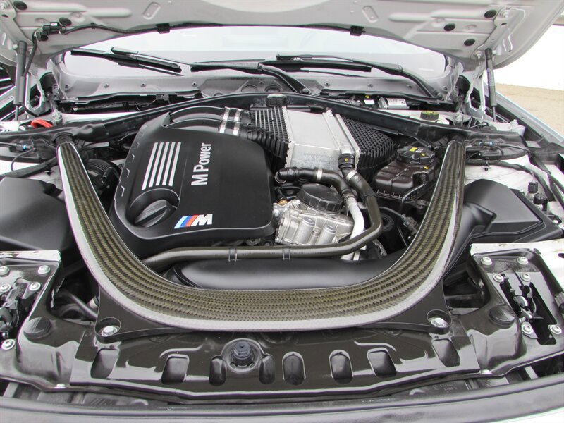 Used 2015 BMW M4 Coupe RWD image 25
