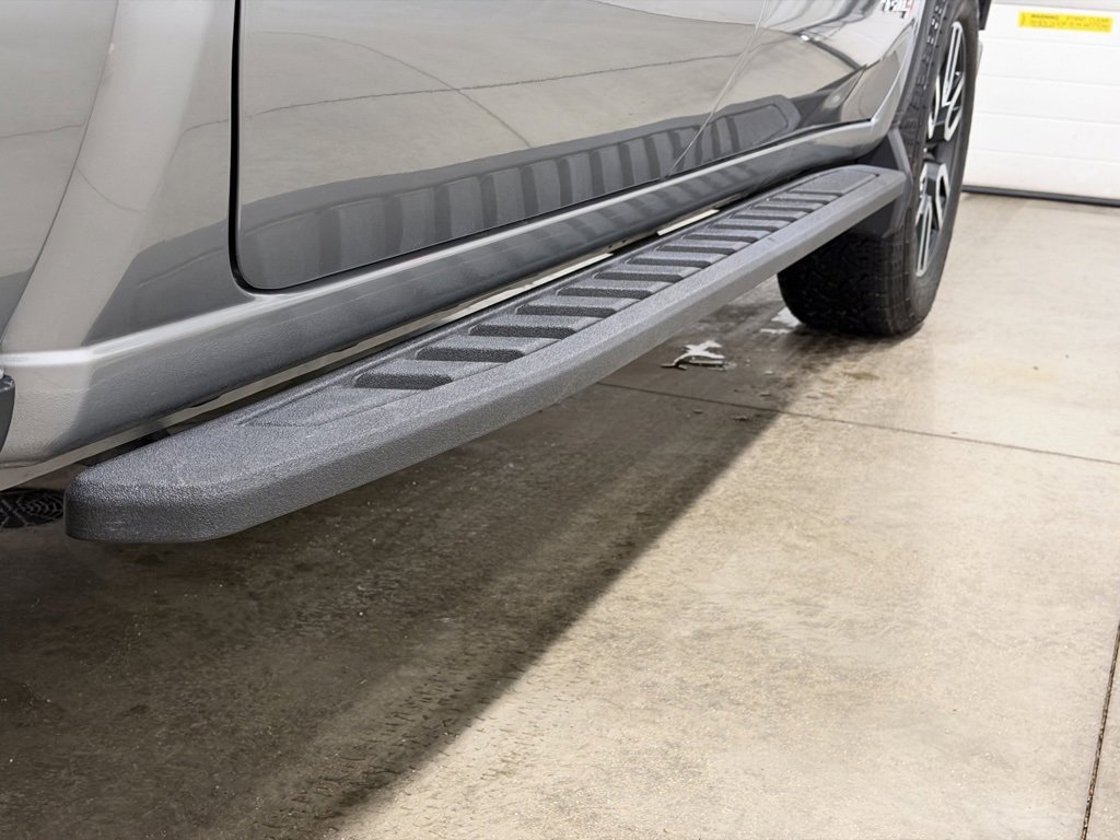 Certified 2023 GMC Sierra 1500 AT4 w/ AT4 Premium Package image 26