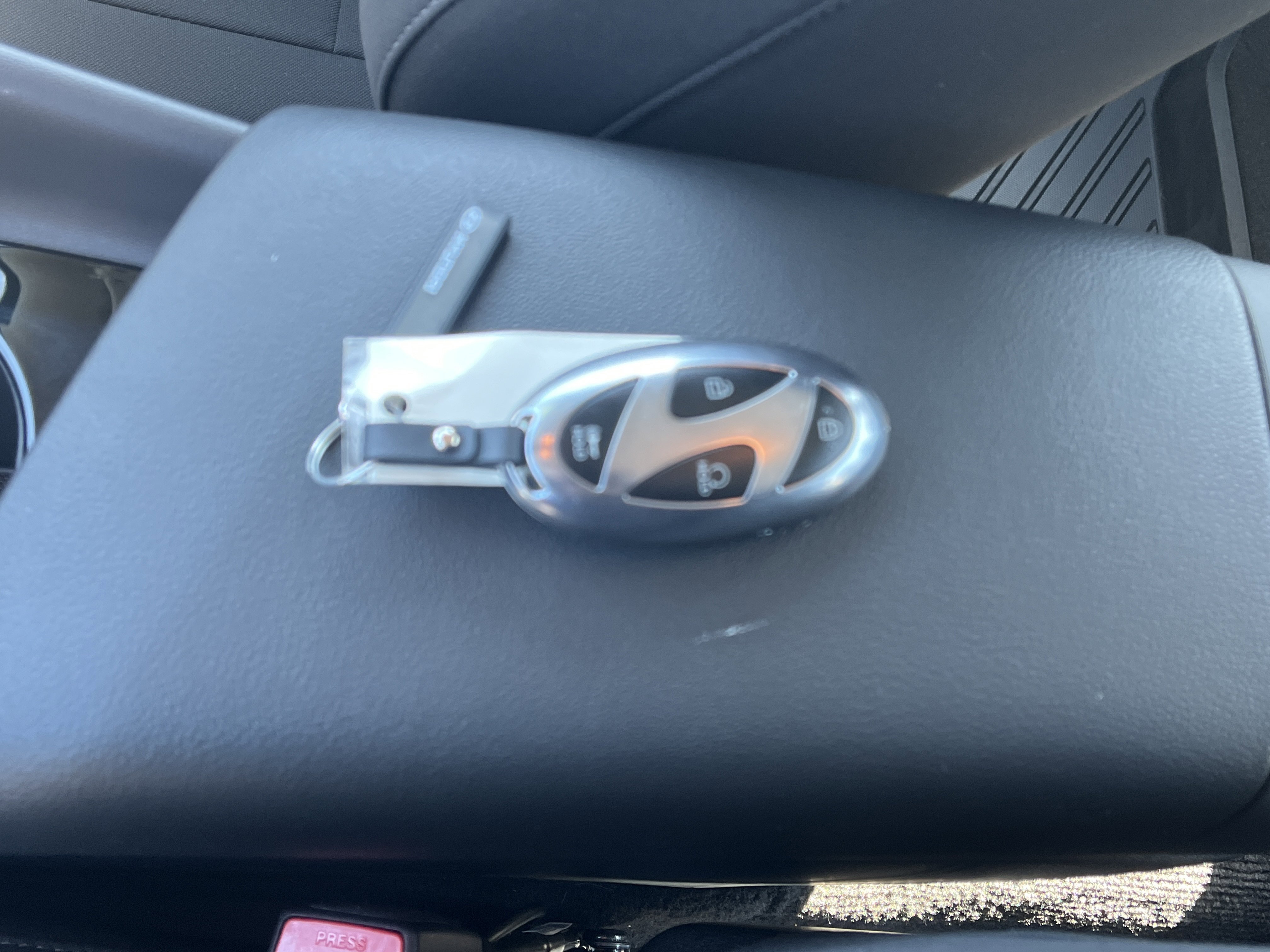 Used 2025 Hyundai Elantra Blue FWD image 27