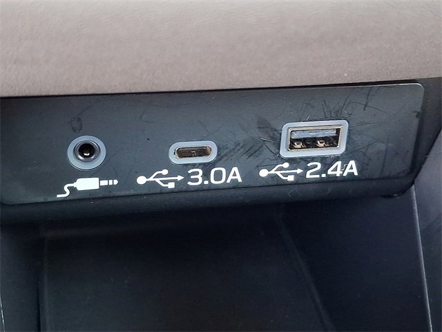 Used 2025 Subaru Outback Premium image 26