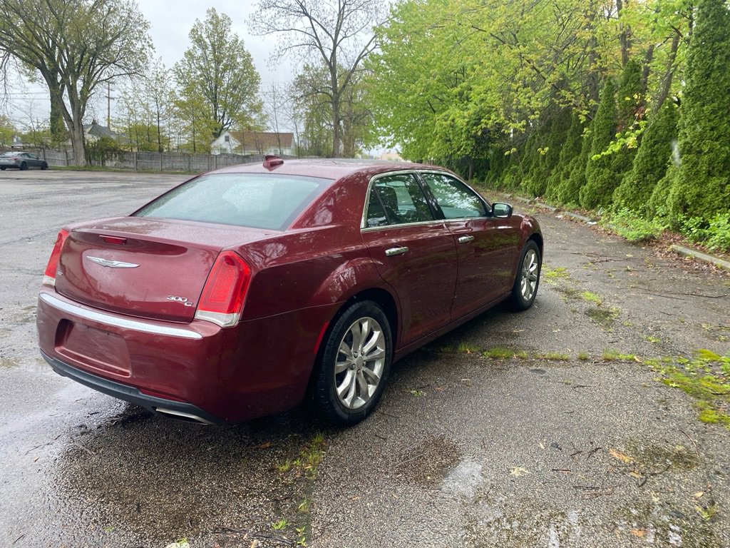 Used 2016 Chrysler 300 C AWD/4WD image 5