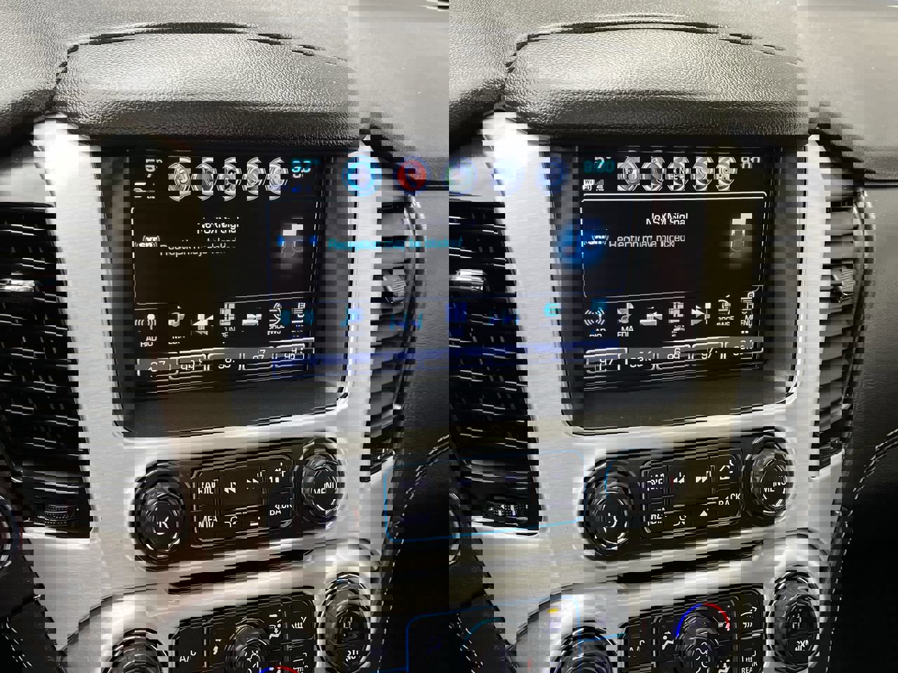 Used 2020 GMC Yukon XL SLT w/ Premium Edition image 21