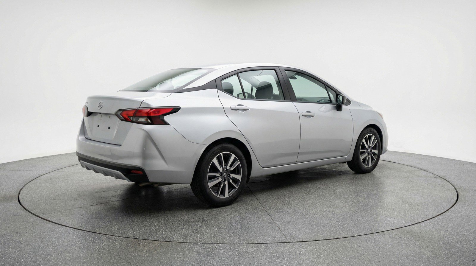 Used 2025 Nissan Versa SV FWD image 9