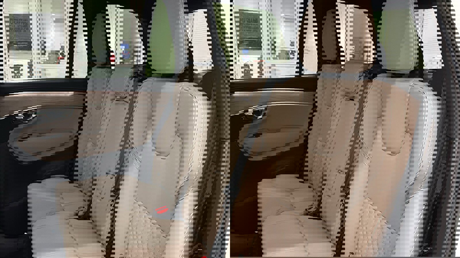 Used 2026 Volvo XC90 B6 Plus w/ Protection Package Premier image 26