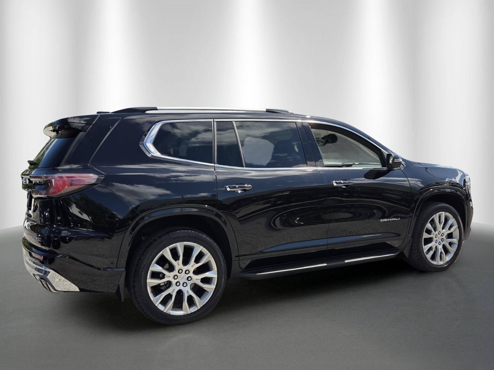 Used 2024 GMC Acadia Denali w/ Super Cruise Package AWD/4WD image 7