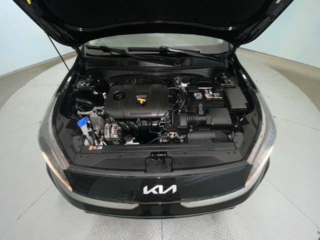 Used 2023 Kia Forte LXS FWD image 24