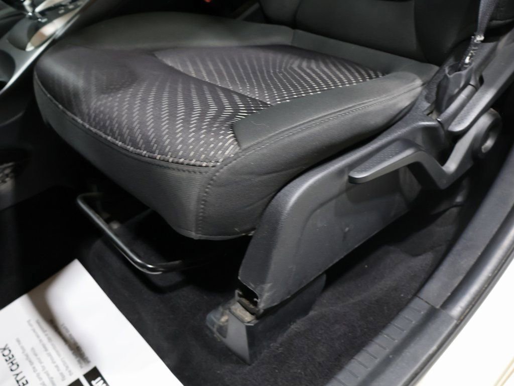 Used 2011 Dodge Journey Mainstreet w/ Flexible Seating Group image 14