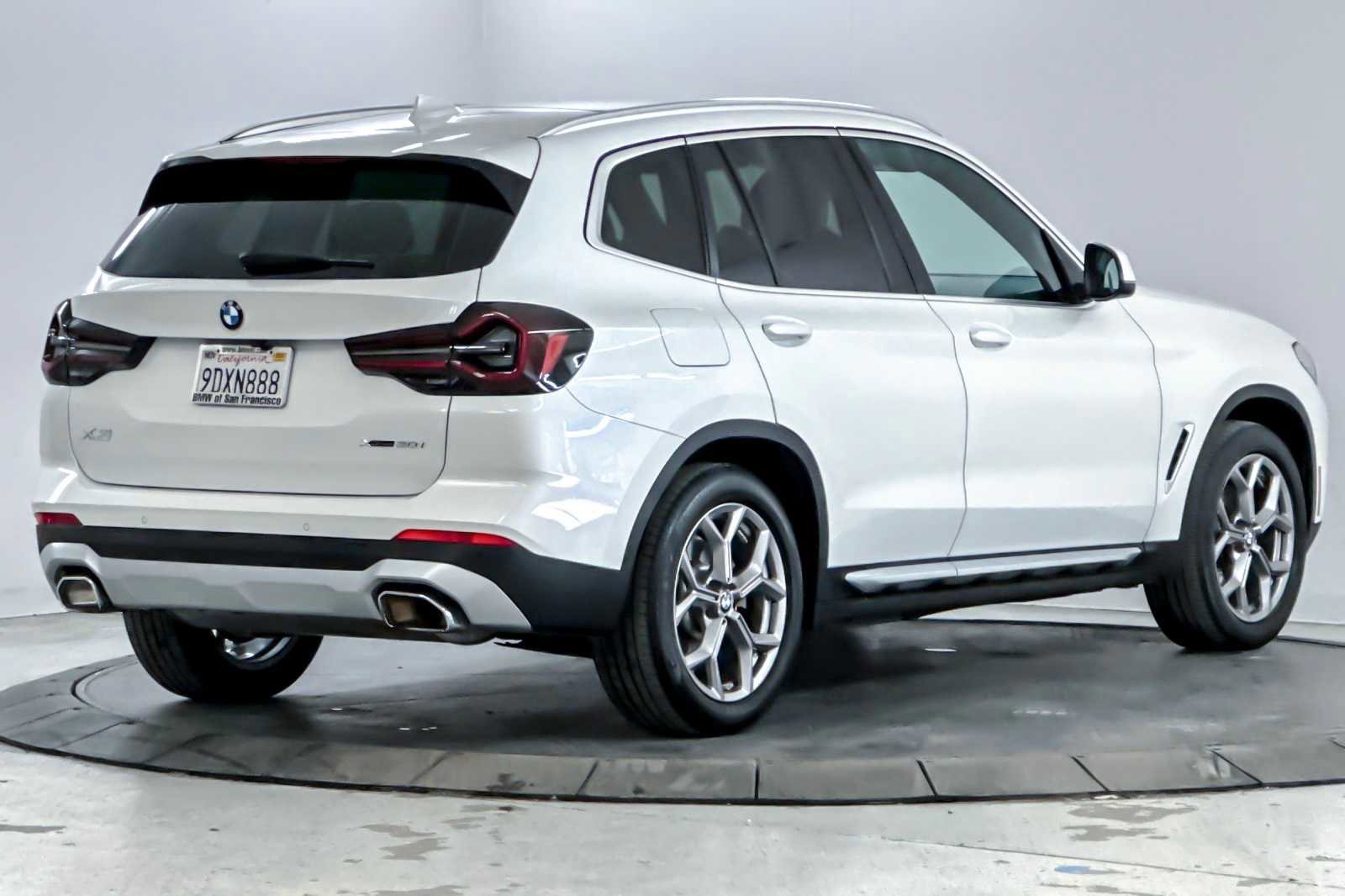 Used 2022 BMW X3 xDrive30i w/ Convenience Package w/ZPA image 2