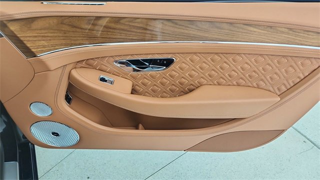 Used 2022 Bentley Continental GT image 23