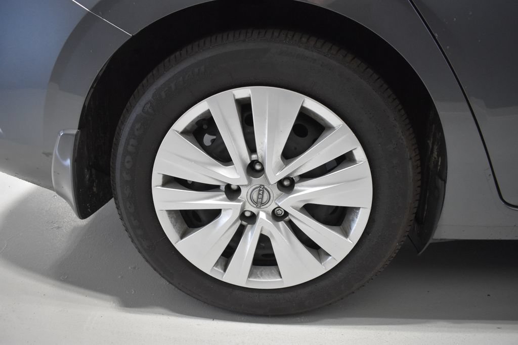 Certified 2023 Nissan Sentra S FWD image 10
