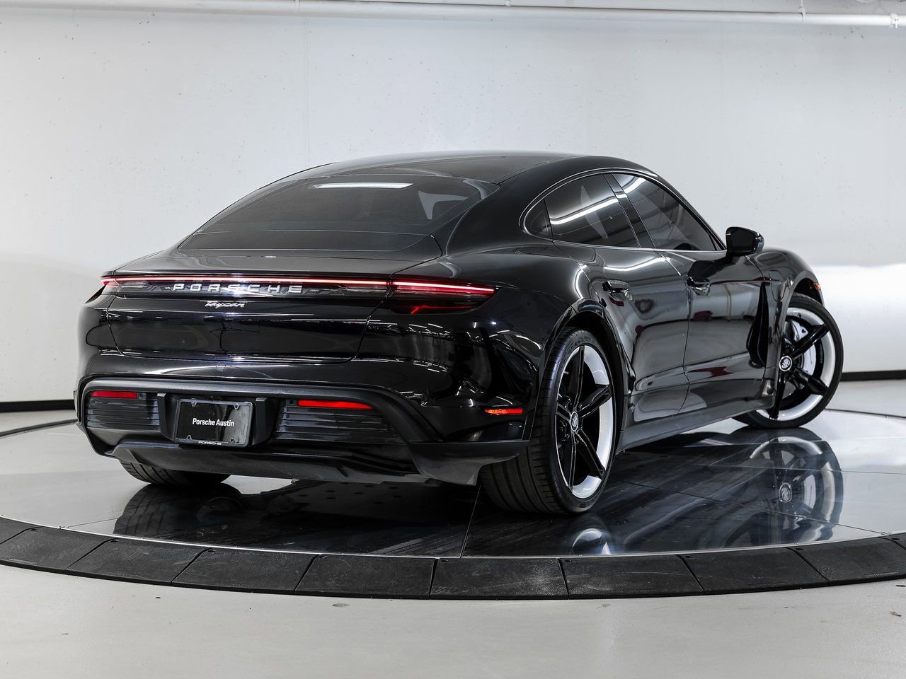 Certified 2024 Porsche Taycan image 6