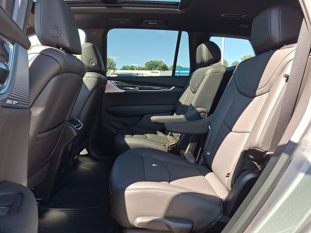 Certified 2025 Cadillac XT6 Sport AWD/4WD image 8