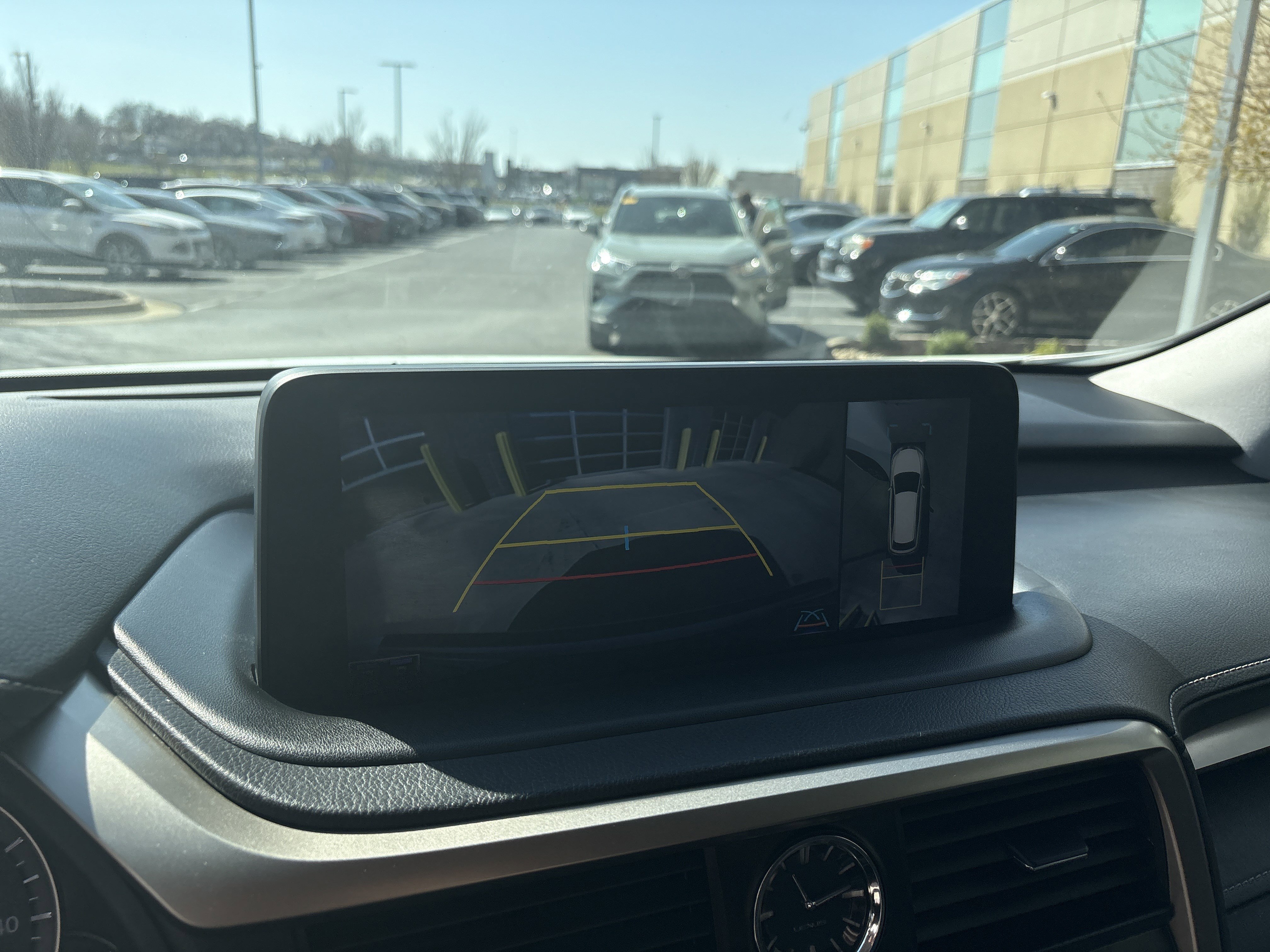 Used 2021 Lexus RX 350L Premium w/ Premium Package image 30