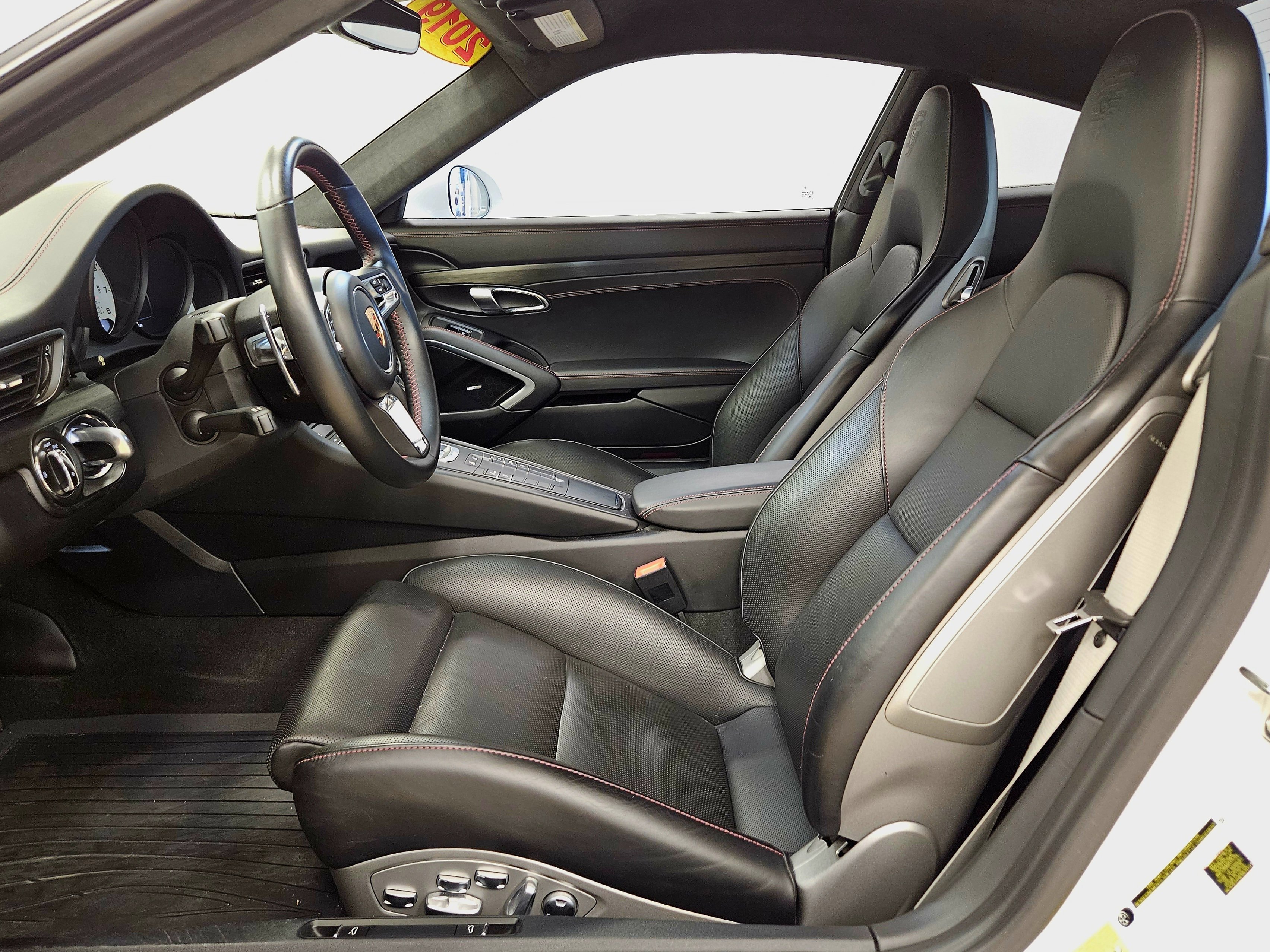 Used 2019 Porsche 911 Carrera 4 GTS image 8