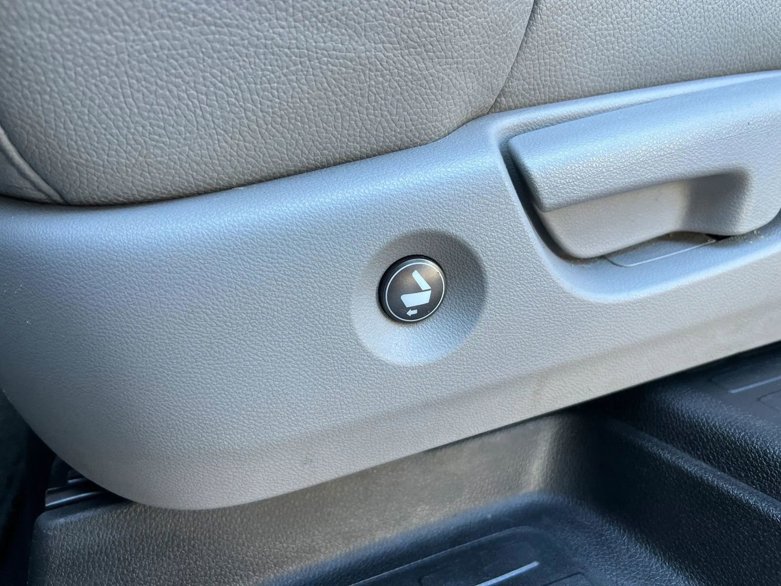 Used 2016 Honda Pilot Touring image 30